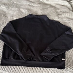 Vuori Granite Funnel Neck size Small